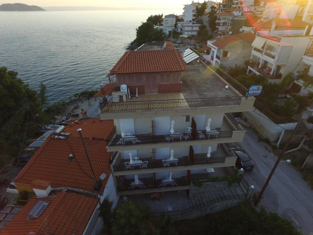 Akrotiri *