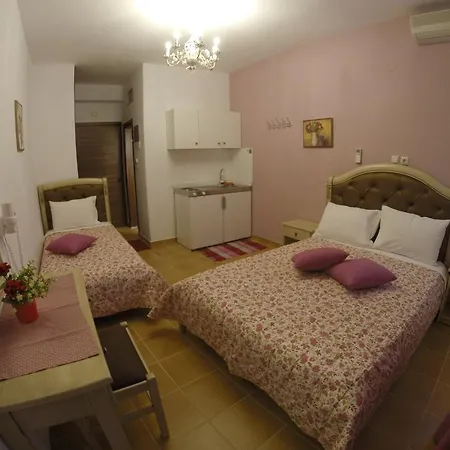 Akrotiri Hotel Neos Marmaras Exteriér fotografie