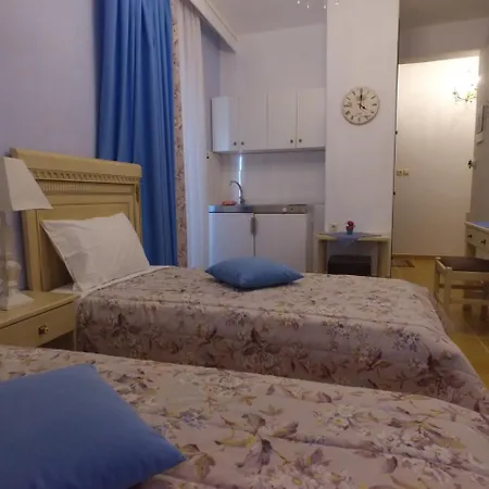 Akrotiri Hotel Neos Marmaras Pokoj fotografie