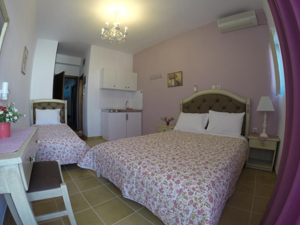 Akrotiri Néos Marmarás